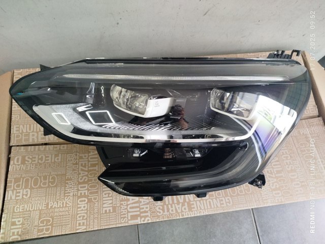 Купить 260602075R Renault (RVI) Фара левая передняя