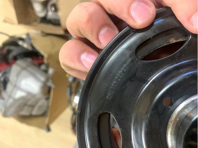 Шкив коленвала (демпфер) VAG 06L105243AS цена, от 279.52 USD