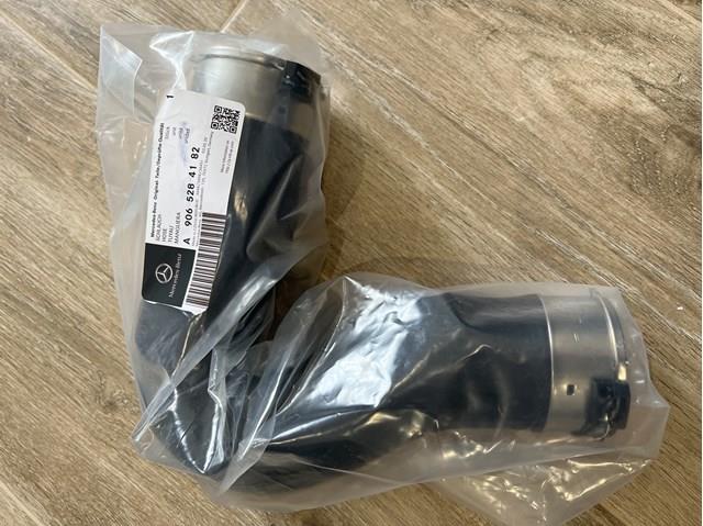 Tubo flexible de aire de sobrealimentación derecho A9065284182 MERCEDES