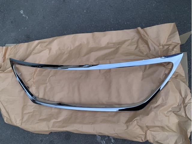Superposicion (Molde) De Rejilla Del Radiador 5311150060 TOYOTA