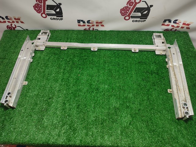 Купить 51117301605 BMW Кронштейн радиатора нижний