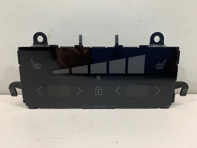 Купить 31674023 Volvo Блок управления печкой
