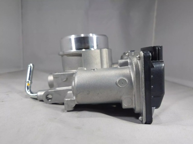 Заслонка воздушная Mazda SHY1136B0
