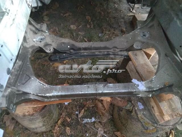 Подрамник передний 5120150040 Toyota