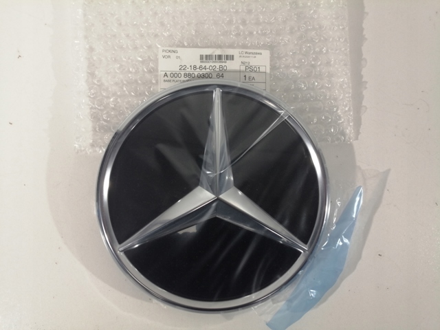 Эмблема на решетку радиатора Mercedes A000880030064 цена, от 317.11 USD