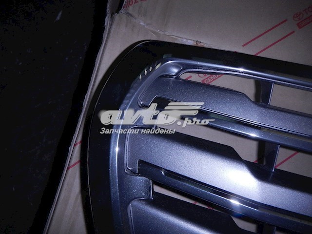 5310160A40 Toyota Решетка радиатора