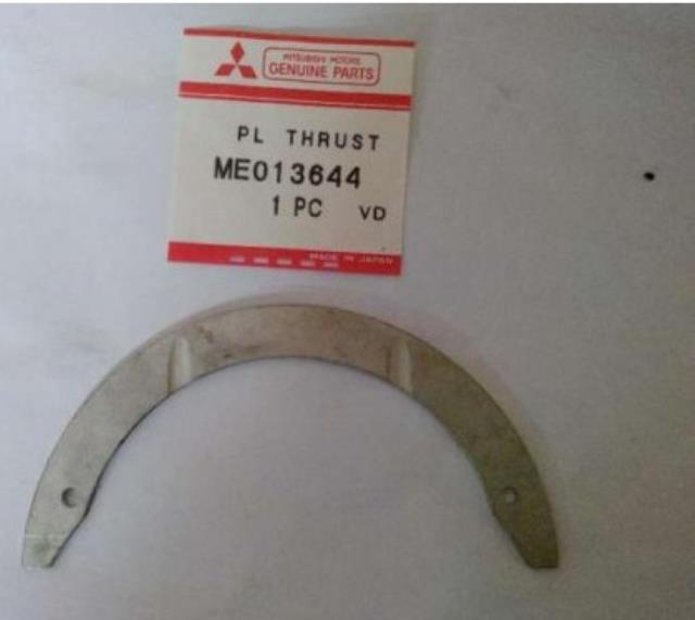 ME013644 Mitsubishi Полумесяц полукольцо упорное разбега коленвала