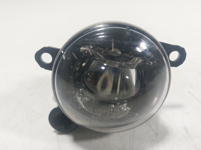 Левая противотуманная фара VALEO 47431