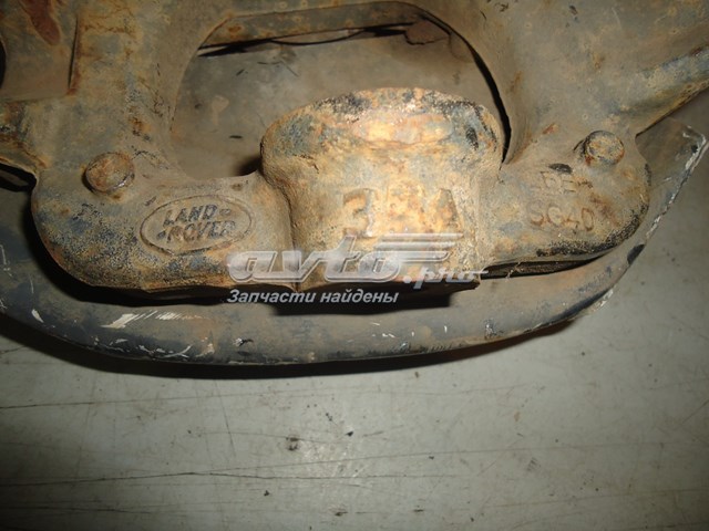 8H323K185AA Land Rover Цапфа - поворотный кулак передний, правый