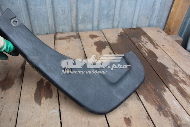 Брызговик передний правый Nissan/Infiniti 63850BR01A цена, от 30.23 USD