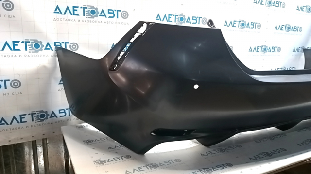 Задний бампер 5215933961 Toyota