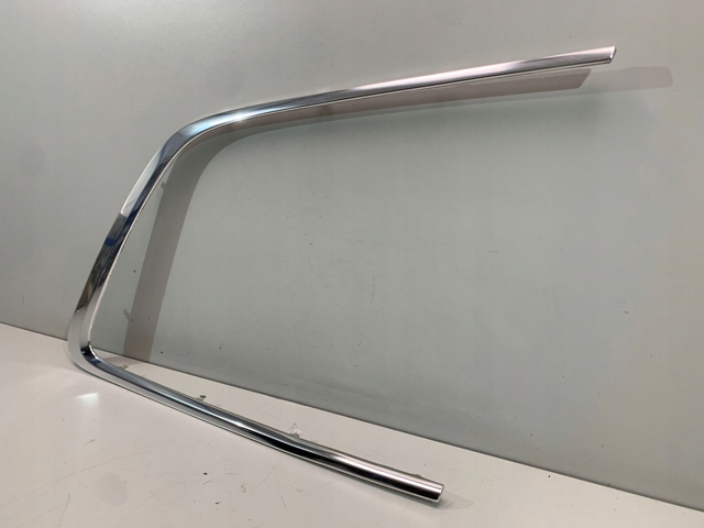 Молдинг заднего стекла, правый Volvo 32219269