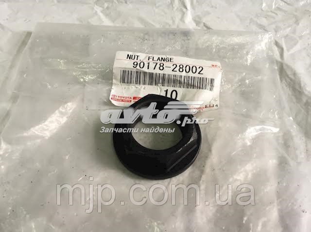 Гайка піввісі передньої 9017828002 TOYOTA