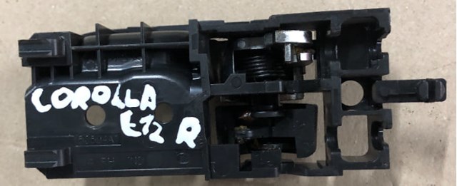 Manecilla de puerta, equipamiento habitáculo, delantera derecha 6920505040B0 TOYOTA