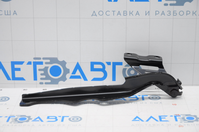 Купить KB7W52420 Mazda Завеса капота левая