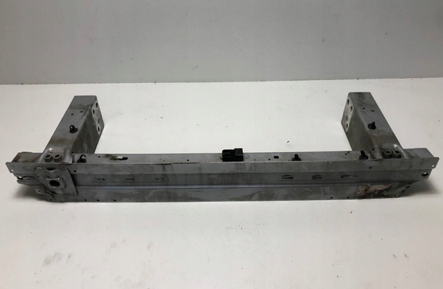 Шина бампера переднего Land Rover LR123919 цена, от 238.31 USD