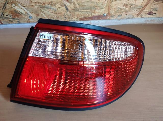 Lanterna traseira direita externa para Mazda Xedos (TA)
