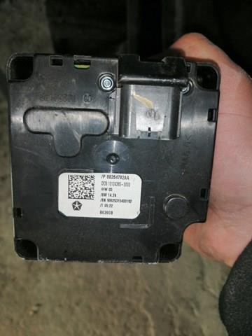  Chrysler 68323295AA