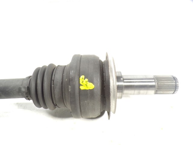 Полуось задняя, правая Mercedes A2133502611