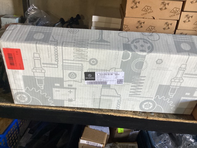 Решетка под лобовое стекло Mercedes A9108360500