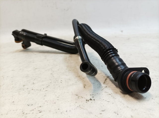 Cano derivado de ventilação de cárter (de separador de óleo) VAG 06L103213N preço, a partir de 56,00 USD