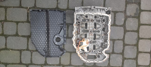 Поддон масляный картера двигателя, верхняя часть на Volkswagen GOLF VII 