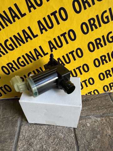 DGH967482 MAZDA Bomba de limpiaparabrisas delantera/trasera original y equivalente