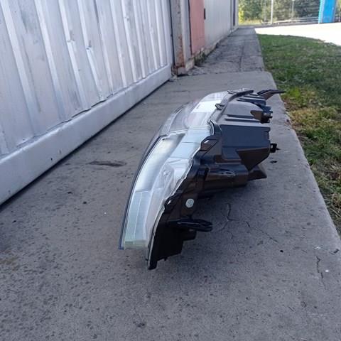 Правая фара 3512074S00000 Suzuki