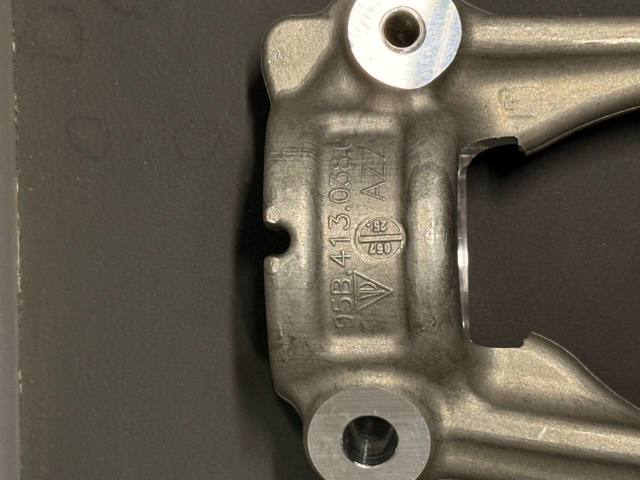 95B413038C Porsche 