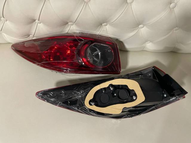 Задняя левая внешняя фара Mazda BHN151160B цена, от 134.70 USD