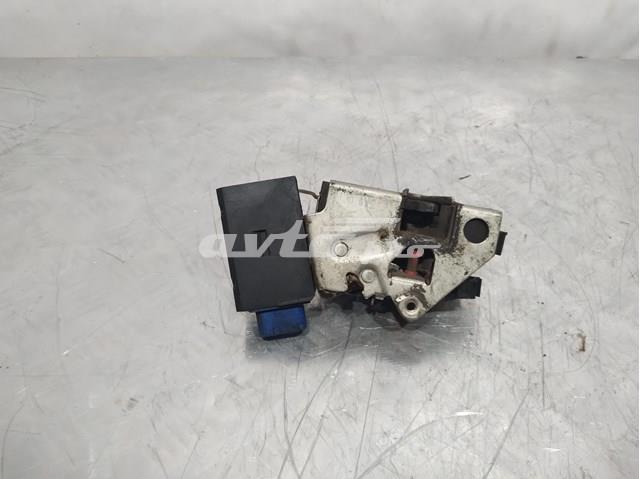 8122420 BMW fecho da porta traseira direita