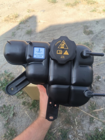 Купить PCRB1010B Signeda Бачок радиатора