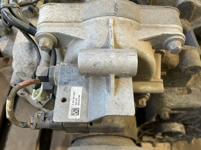 A0032605663 Mercedes Цилиндр переключения передач КПП