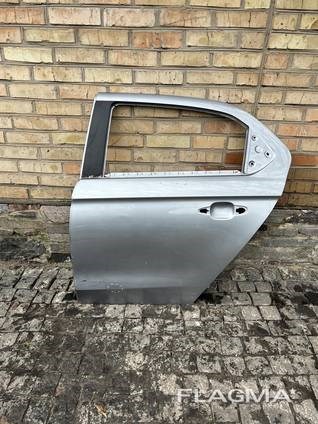 Puerta trasera izquierda 9677406980 PEUGEOT