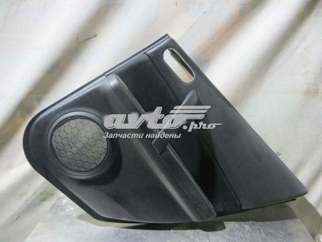 Guarnecido de puerta trasera derecha GER468530A02 MAZDA