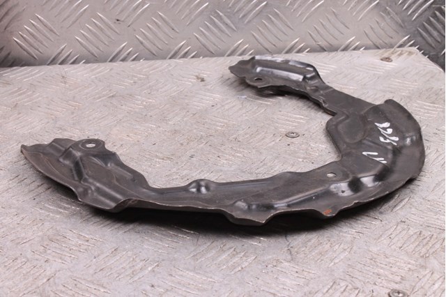 DG9C2C447BA Ford Пыльник тормозного диска переднего левого