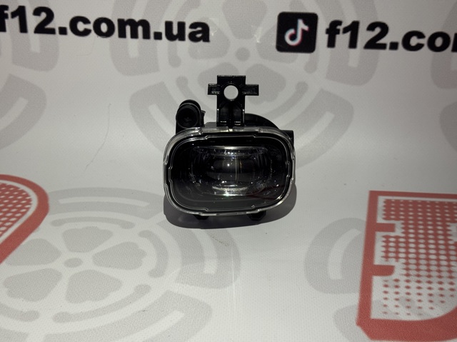 Фара противотуманная правая 261508990D Nissan/Infiniti