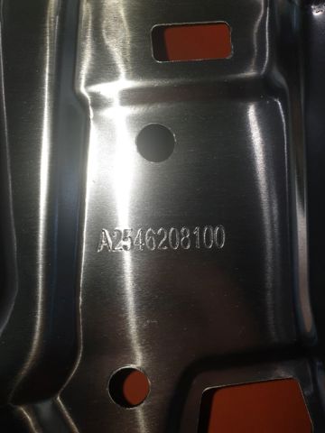 2546208100 Mercedes Суппорт радиатора верхний