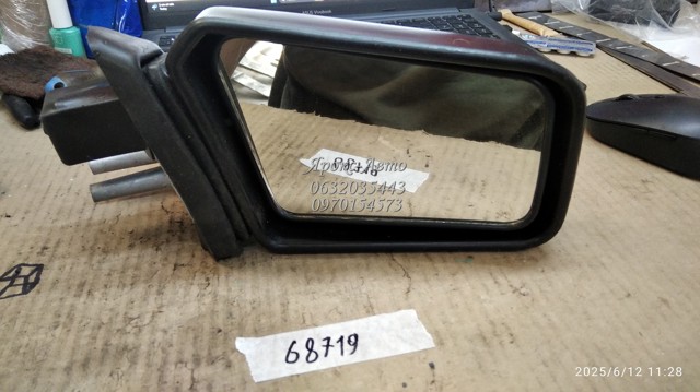 Зеркало заднего вида правое на ВАЗ 21099  