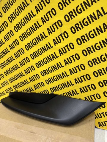 Заглушка противотуманки передней правой Mazda BCKA50C11A