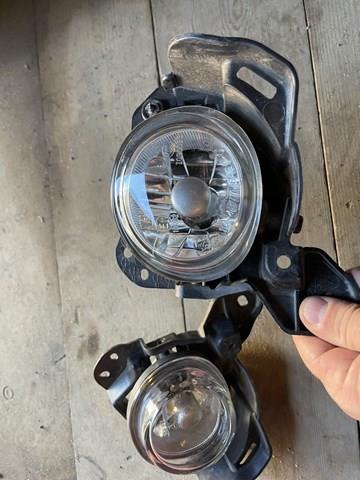 Фара противотуманная левая GHP951690A Mazda