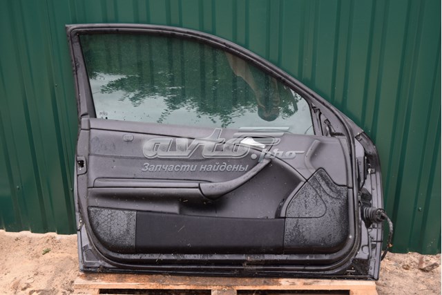 Porta dianteira esquerda para Mercedes C  CL203