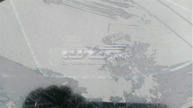 Стекло-форточка двери задней левой DS73F29701A Ford