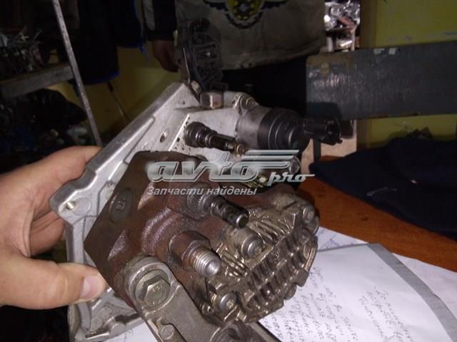 8200108225 Bosch Насос топливный высокого давления (ТНВД)