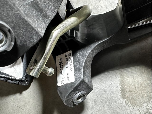  Mercedes A9102600800 цена, от 105.54 USD