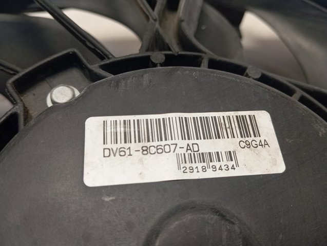 DV618C607AD Ford Диффузор радиатора охлаждения в сборе с мотором