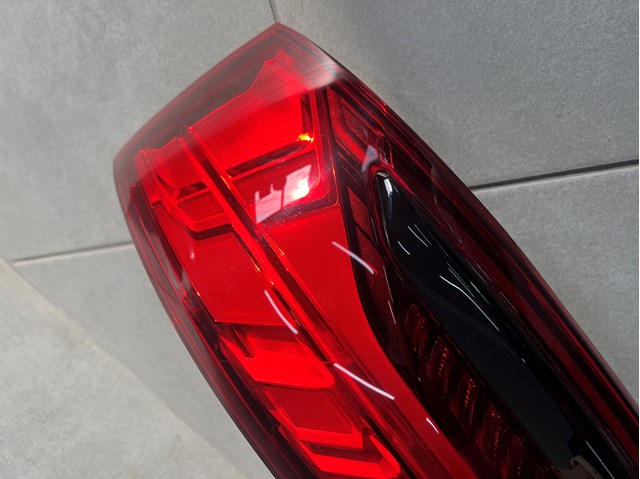  VAG 4M0945076D