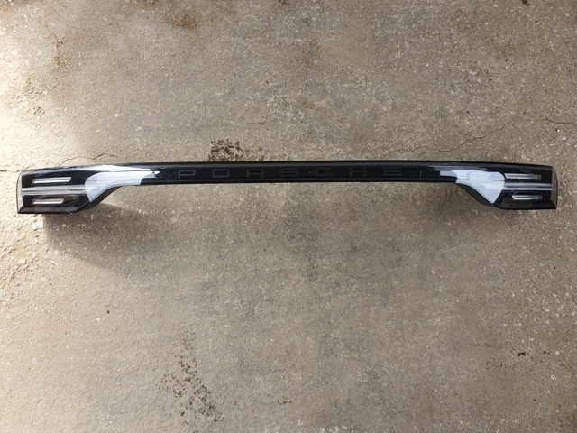  9Y0945081T Porsche