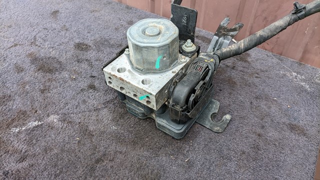 Блок АБС 476602738R Renault (RVI)