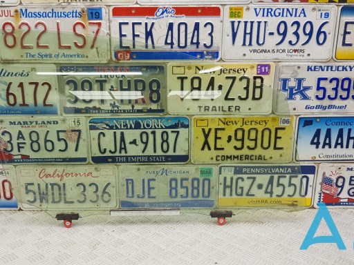 GS7056D302 XYG Стекло передней двери, правой